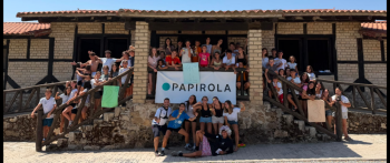 Los niños y niñas de la AVT disfrutan de su campamento de verano en Pasarón de la Vera